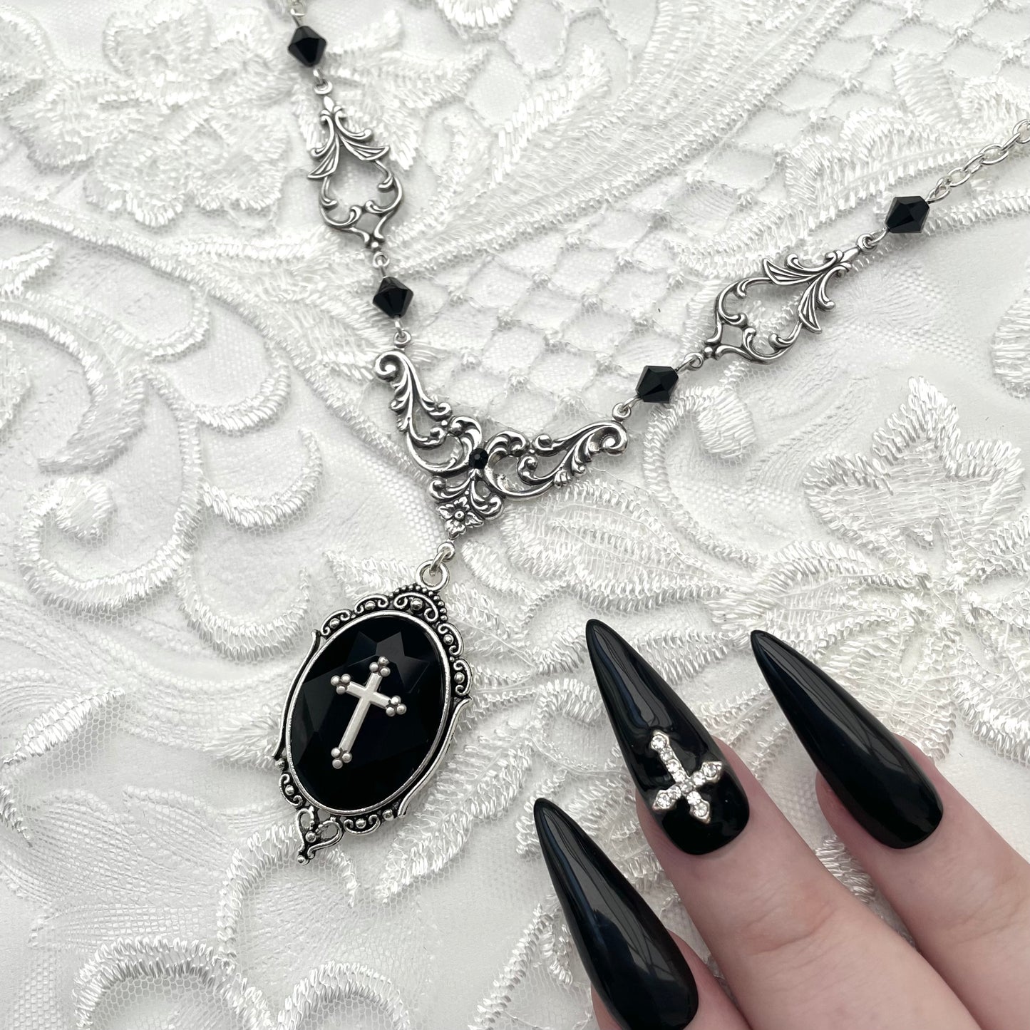 'Sinner Lenore' Necklace