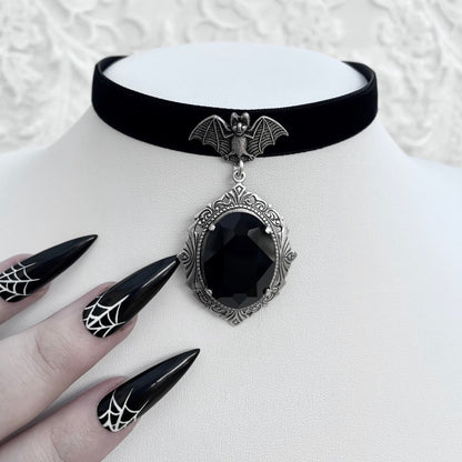 'Crypt' Choker (Death Black)