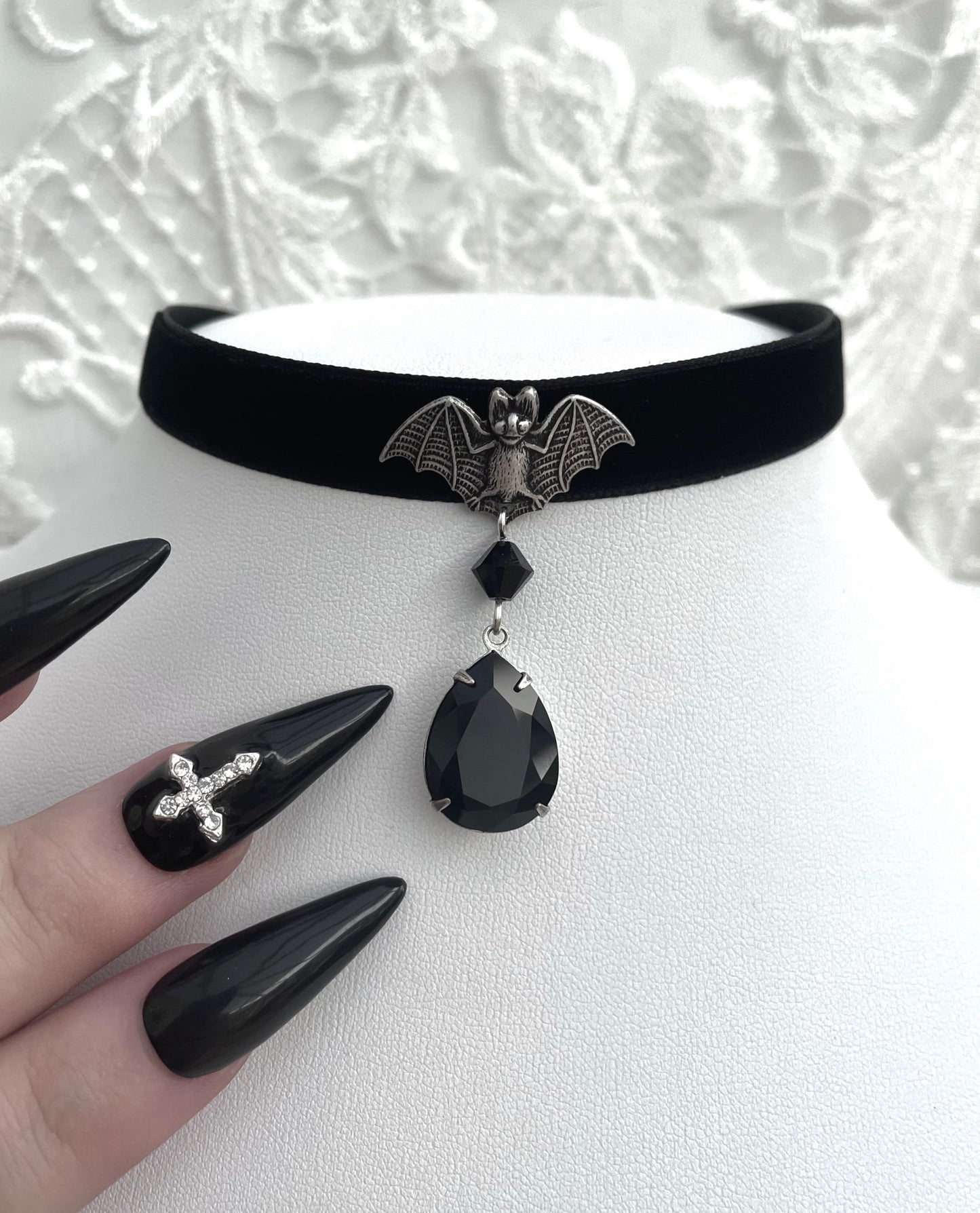 'Dusk' Choker (Death Black)