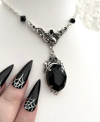 'Dark Queen' Necklace (Death Black)