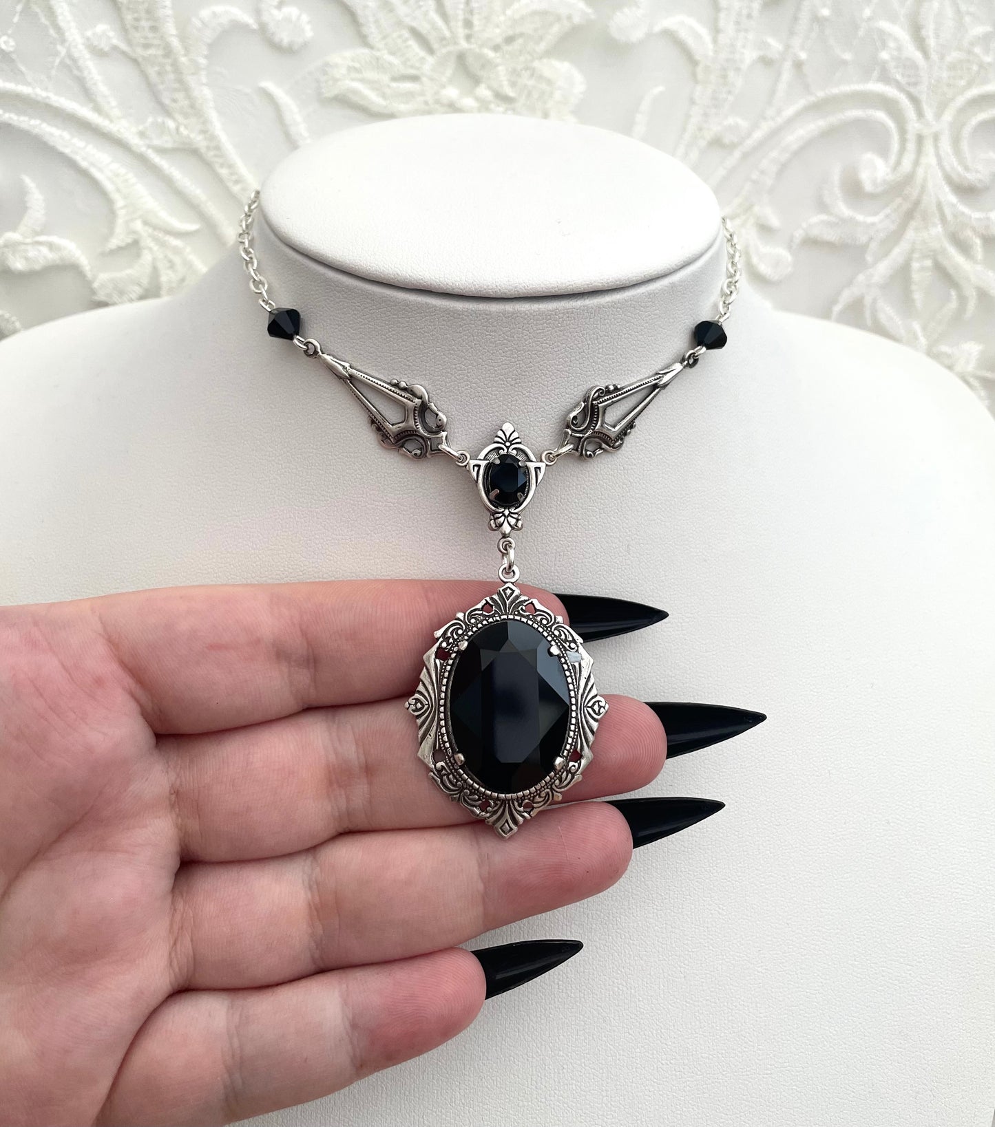 'Mortem' Necklace (Death Black)