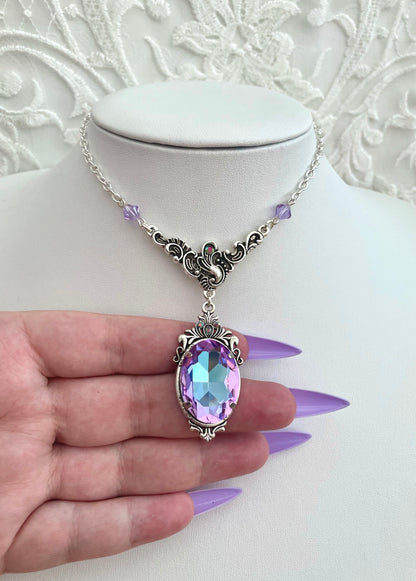 'Dark Queen' Necklace (Lavender AB)