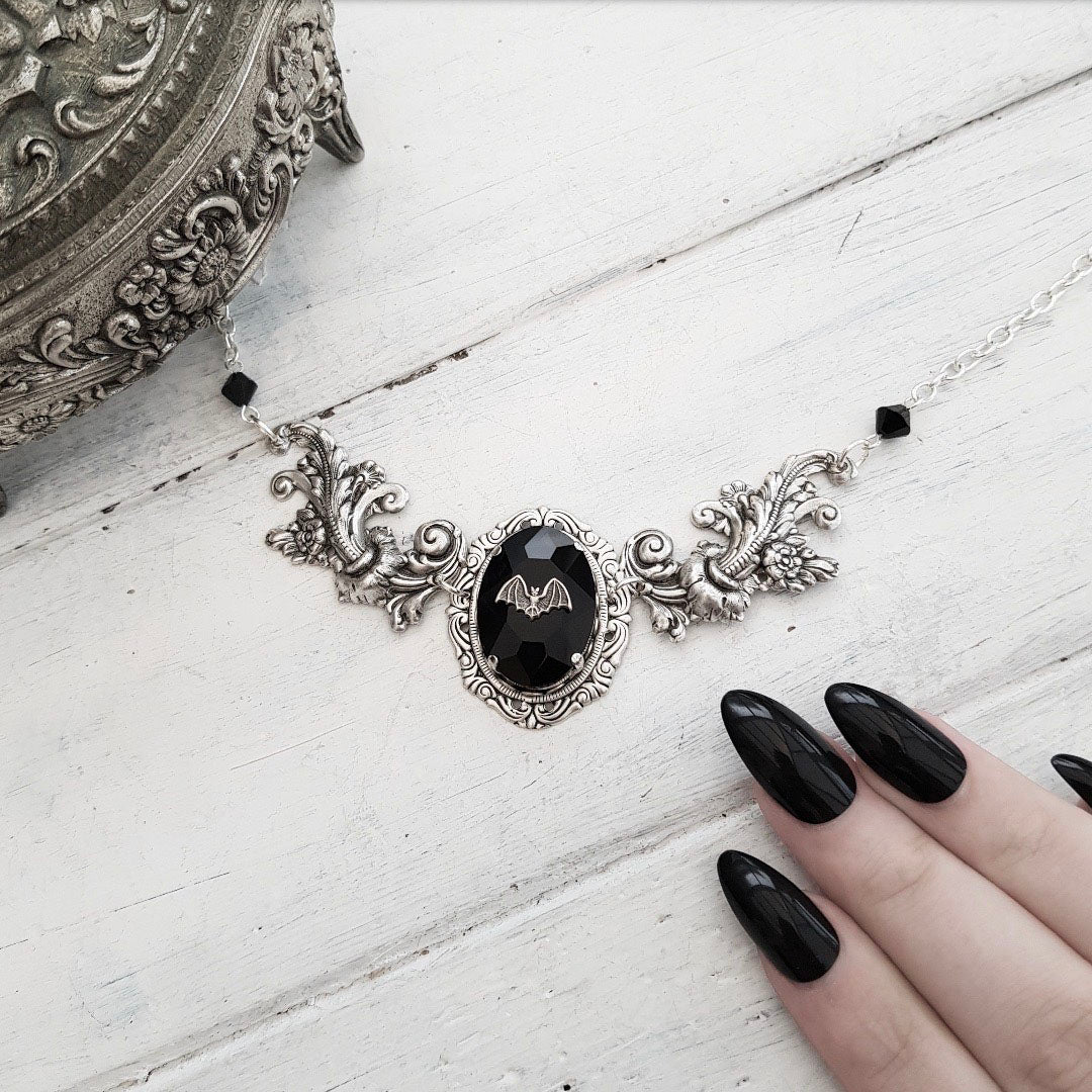 'Nocturne Vampyr' Necklace