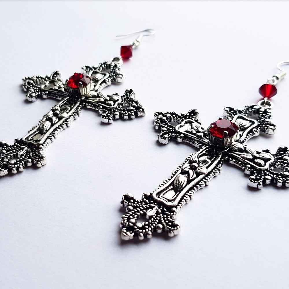 'Sanctus Mortum' Earrings (Blood Red)